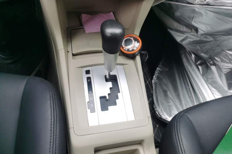 Used Mitsubishi Lancer EX 2012 Fashion Edition 1.8L CVT Comfort Version Gear Lever