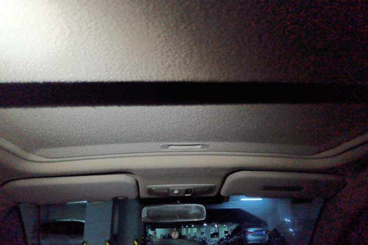 Used Mitsubishi Lancer EX 2012 Classic 2.0L CVT Black & White Edition Headliner