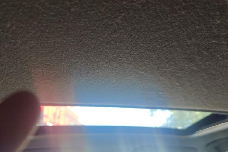 Used Mitsubishi Lancer EX 2012 Chasing Edition 1.8L Manual Luxury Model Headliner