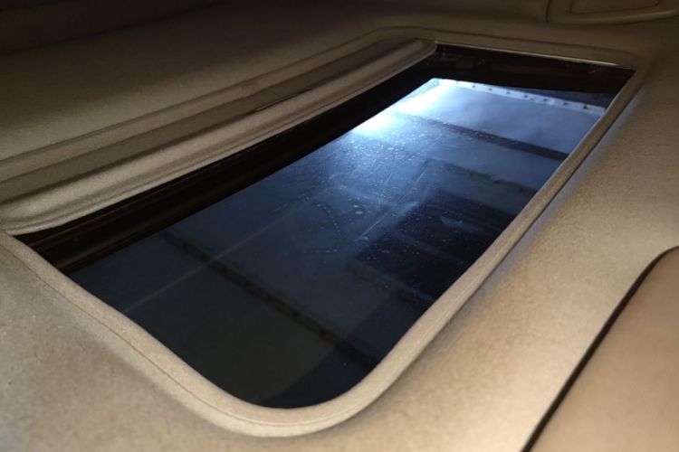 Used Mitsubishi Lancer EX 2012 Classic 1.8L CVT Black-and-White Edition Headliner