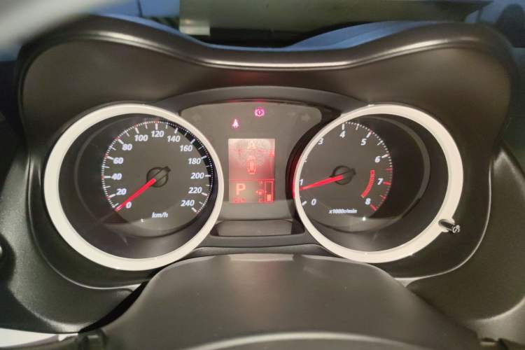 Used Mitsubishi Lancer EX 2012 Classic 1.8L CVT Black-and-White Edition Instrument Cluster
