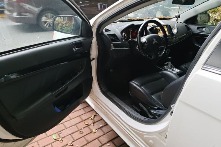 Used Mitsubishi Lancer EX 2012 Chasing Edition 1.8L CVT Luxury Model Interior 3