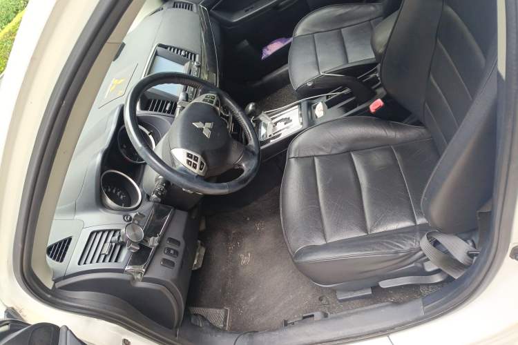 Used Mitsubishi Lancer EX 2012 Chasing Edition 1.8L CVT Luxury Model Left Front Seat
