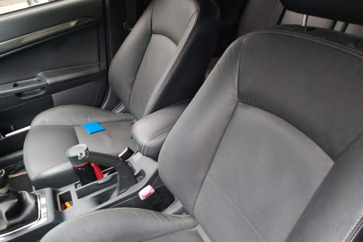 Used Mitsubishi Lancer EX 2012 Chasing Edition 1.8L Manual Luxury Model Left Front Seat