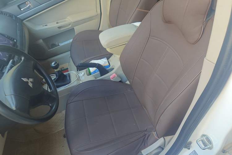 Used Mitsubishi Lancer EX 2012 Chasing Edition 1.8L Manual Luxury Model Left Front Seat