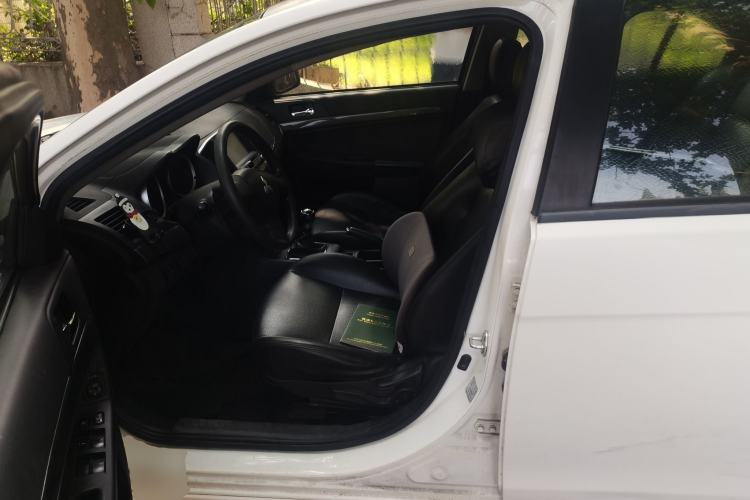 Used Mitsubishi Lancer EX 2012 Xinyuan Edition 2.0L Manual Comfort Model Left Front Seat