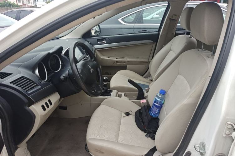 Used Mitsubishi Lancer EX 2012 Fashion Edition 1.8L Manual Comfort Version Left Front Seat