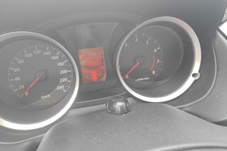 Used Mitsubishi Lancer EX 2012 Fashion Edition 1.8L Manual Comfort Version Odometer Close Up