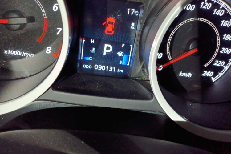 Used Mitsubishi Lancer EX 2012 Classic 2.0L CVT Black & White Edition Odometer Close Up