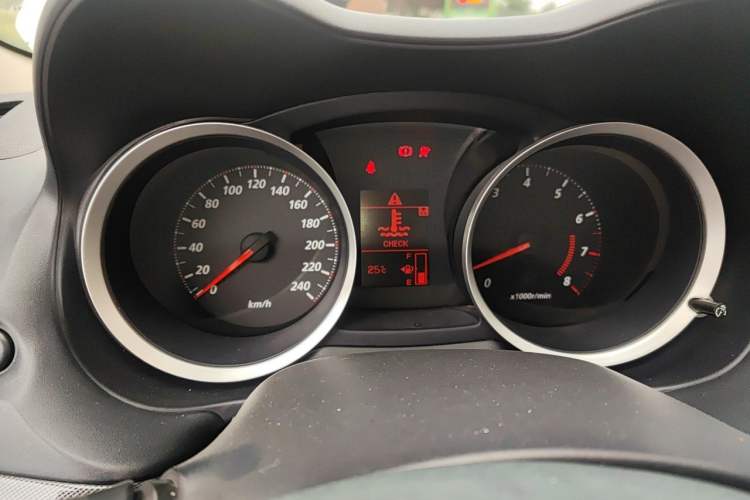 Used Mitsubishi Lancer EX 2012 New Year Edition 1.8L Manual Comfort Model Odometer Close Up