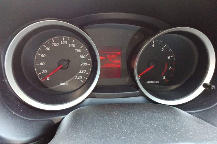 Used Mitsubishi Lancer EX 2012 Fashion Edition 1.8L CVT Comfort Version Odometer Close Up