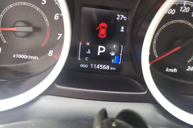 Used Mitsubishi Lancer EX 2012 Classic 2.0L CVT Black & White Edition Odometer Close Up