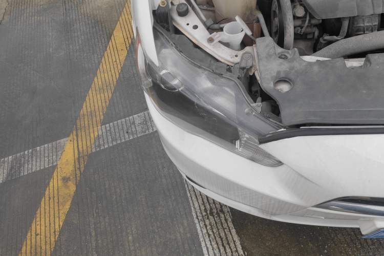 Used Mitsubishi Lancer EX 2012 Fashion Edition 1.8L Manual Comfort Version Right Front Headlight