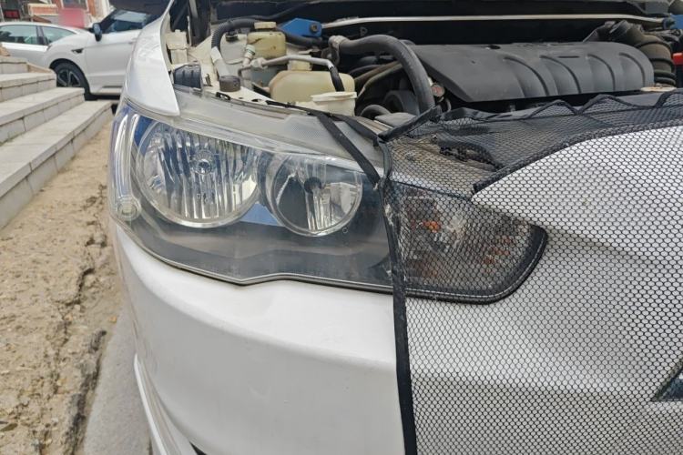 Used Mitsubishi Lancer EX 2012 Chasing Edition 1.8L Manual Luxury Model Right Front Headlight