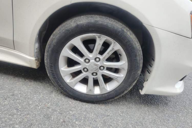 Used Mitsubishi Lancer EX 2012 Fashion Edition 1.8L CVT Comfort Version Right Front Wheel Hub