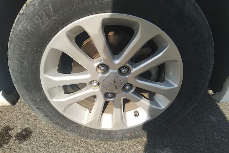 Used Mitsubishi Lancer EX 2012 Chasing Edition 1.8L CVT Luxury Model Right Front Wheel Hub