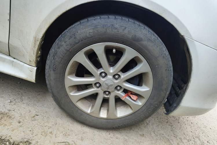 Used Mitsubishi Lancer EX 2012 Fashion Edition 1.8L CVT Comfort Version Right Front Wheel Hub