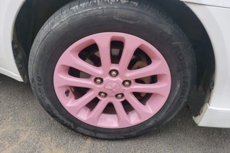 Used Mitsubishi Lancer EX 2012 Fashion Edition 1.8L CVT Comfort Version Right Front Wheel Hub