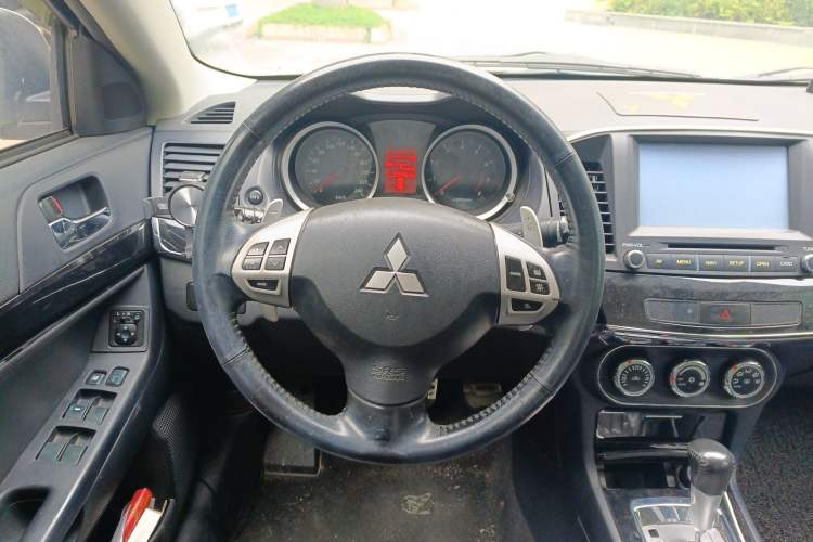 Used Mitsubishi Lancer EX 2012 Chasing Edition 1.8L CVT Luxury Model Steering Wheel