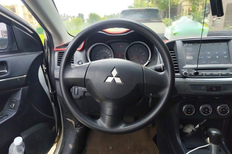 Used Mitsubishi Lancer EX 2012 Fashion Edition 1.8L CVT Comfort Version Steering Wheel
