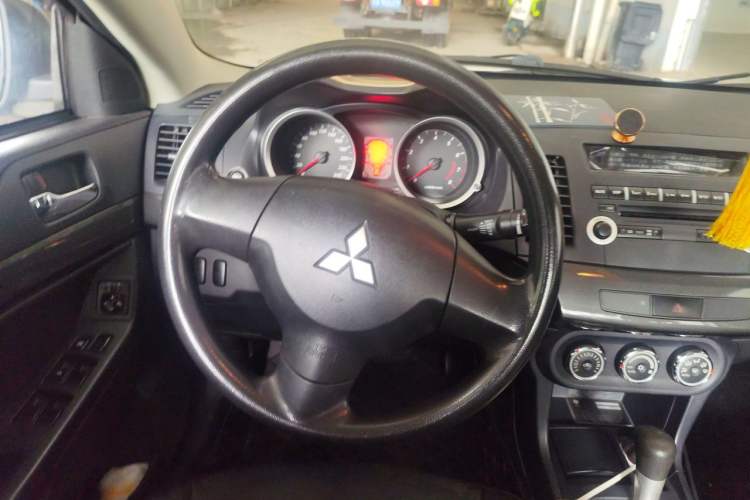 Used Mitsubishi Lancer EX 2012 Anniversary Edition 1.8L CVT Comfort Model Steering Wheel