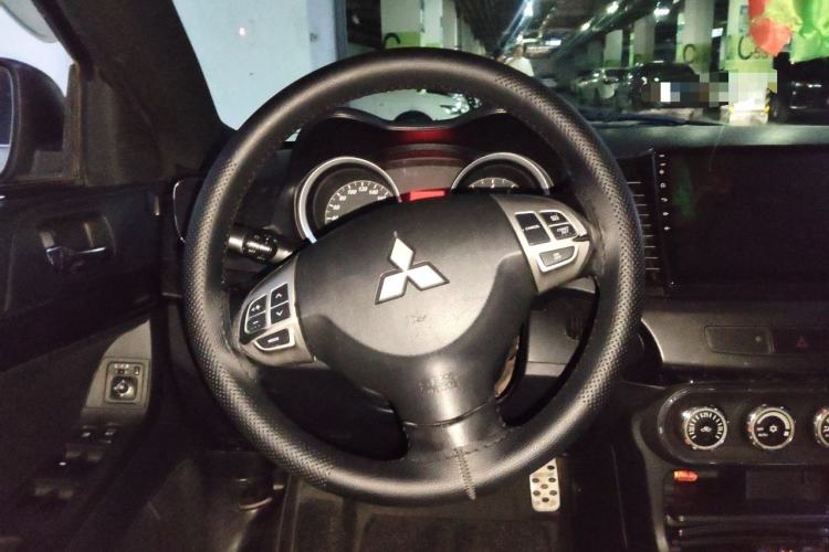 Used Mitsubishi Lancer EX 2012 Fashion Edition 1.8L Manual Comfort Version Steering Wheel