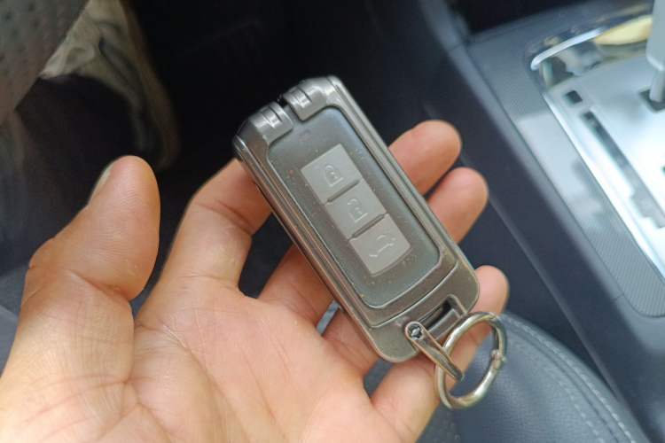 Used Mitsubishi Lancer EX 2012 Xiali Edition 2.0L CVT Flagship Model Vehicle Key
