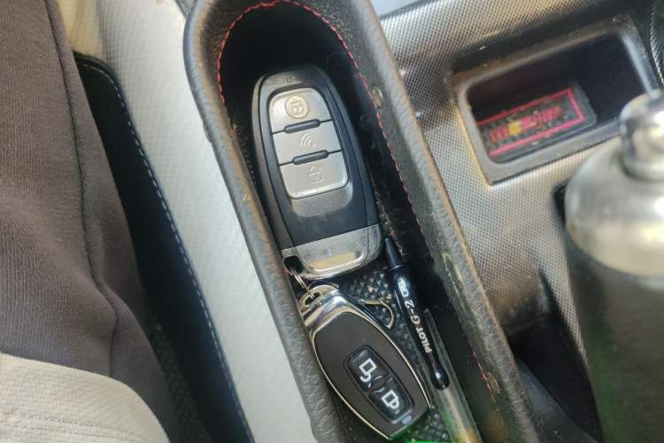 Used Mitsubishi Lancer EX 2012 Chasing Edition 1.8L CVT Luxury Model Vehicle Key