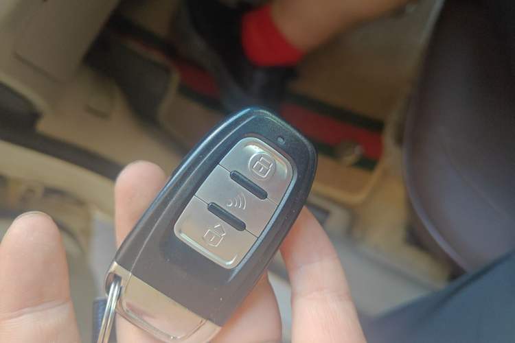 Used Mitsubishi Lancer EX 2012 Chasing Edition 1.8L Manual Luxury Model Vehicle Key