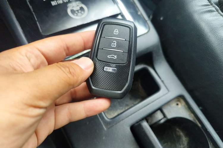 Used Mitsubishi Lancer EX 2012 Chasing Edition 1.8L CVT Luxury Model Vehicle Key