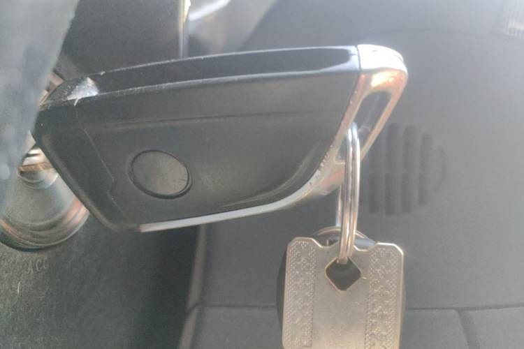 Used Mitsubishi Lancer EX 2012 Fashion Edition 1.8L CVT Comfort Version Vehicle Key