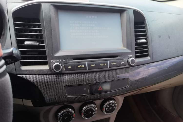 Used Mitsubishi Lancer EX 2013 Fashion Edition 1.8L Manual Comfort Version Audio And AC Panel