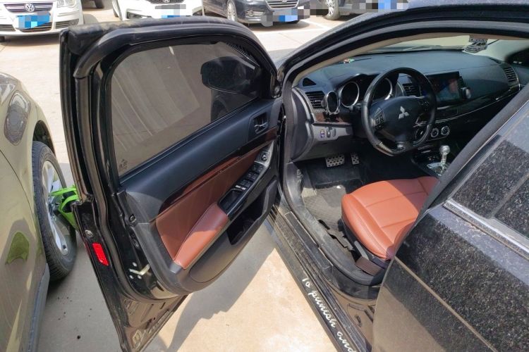Used Mitsubishi Lancer EX 2013 Chasing Edition 1.8L CVT Luxury Model Driver Seat