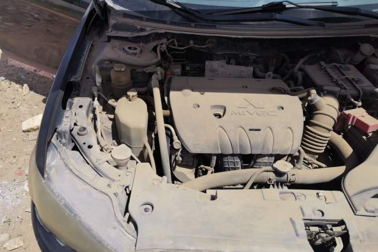 Used Mitsubishi Lancer EX 2013 Fashion Edition 1.8L Manual Comfort Version Engine Bay Right
