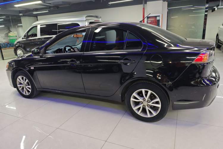 Used Mitsubishi Lancer EX 2013 Fashion Edition 1.8L CVT Comfort Version Exterior 3
