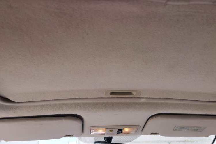 Used Mitsubishi Lancer EX 2013 Fashion Edition 1.8L Manual Comfort Version Headliner