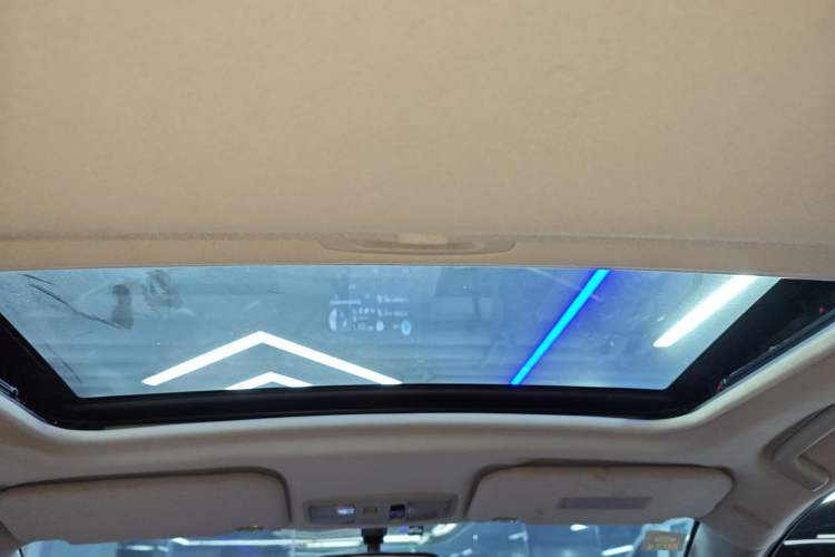 Used Mitsubishi Lancer EX 2013 Fashion Edition 1.8L CVT Comfort Version Headliner