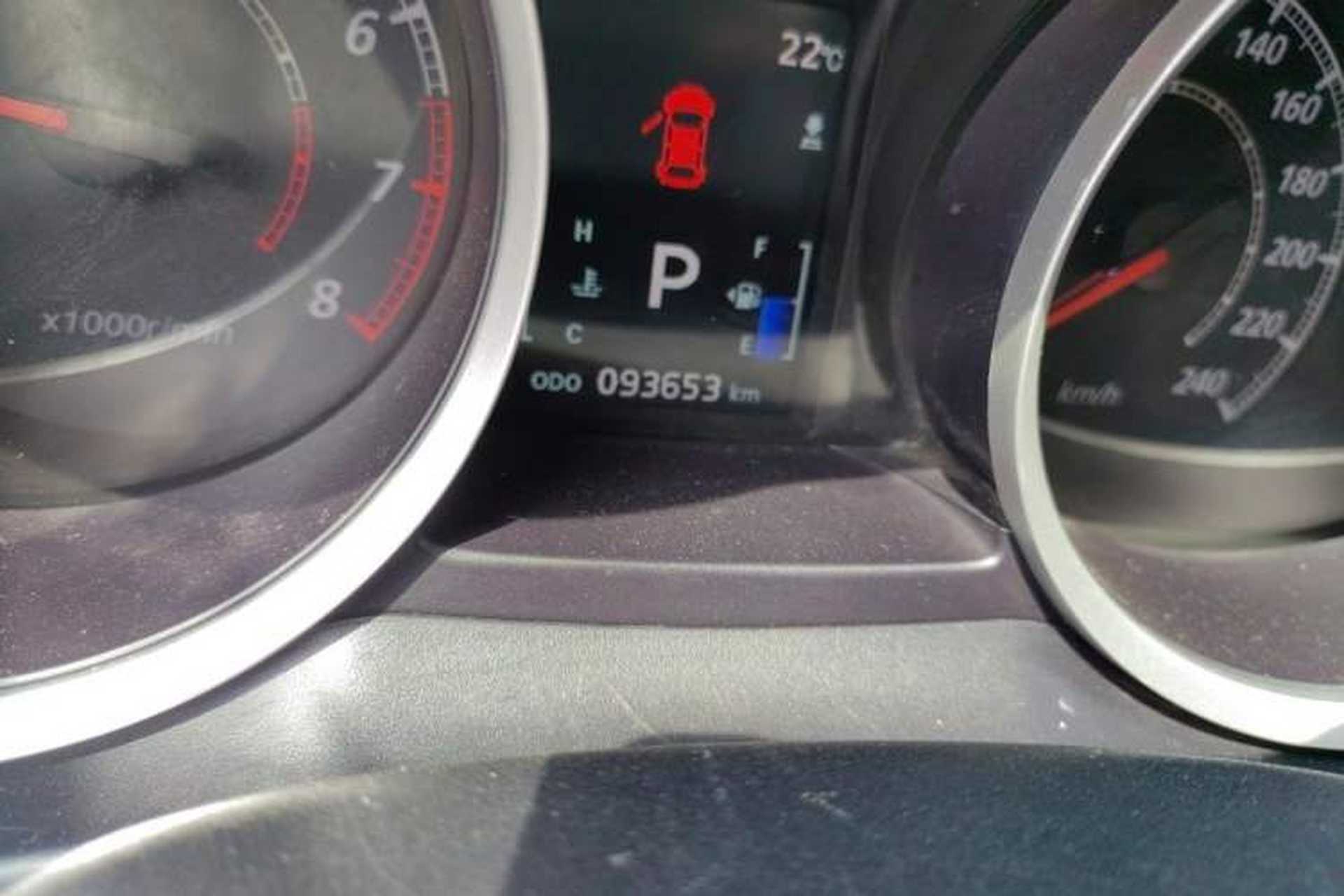 Used Mitsubishi Lancer EX 2013 Chasing Edition 1.8L CVT Luxury Model Odometer Close Up