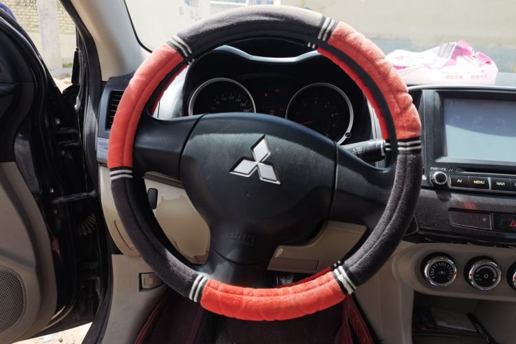 Used Mitsubishi Lancer EX 2013 Fashion Edition 1.8L Manual Comfort Version Steering Wheel