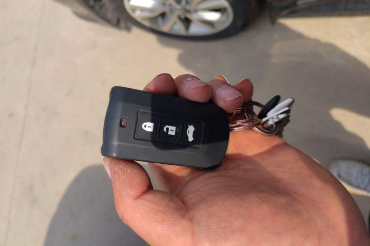 Used Mitsubishi Lancer EX 2013 Chasing Edition 1.8L CVT Luxury Model Vehicle Key