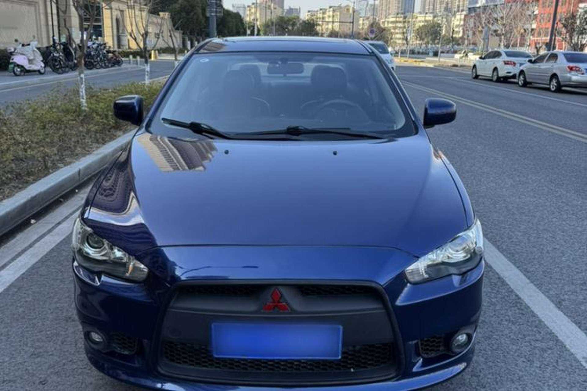 Used Mitsubishi Lancer EX 2013 Fashion Edition 1.8L Manual Comfort Version Exterior 2