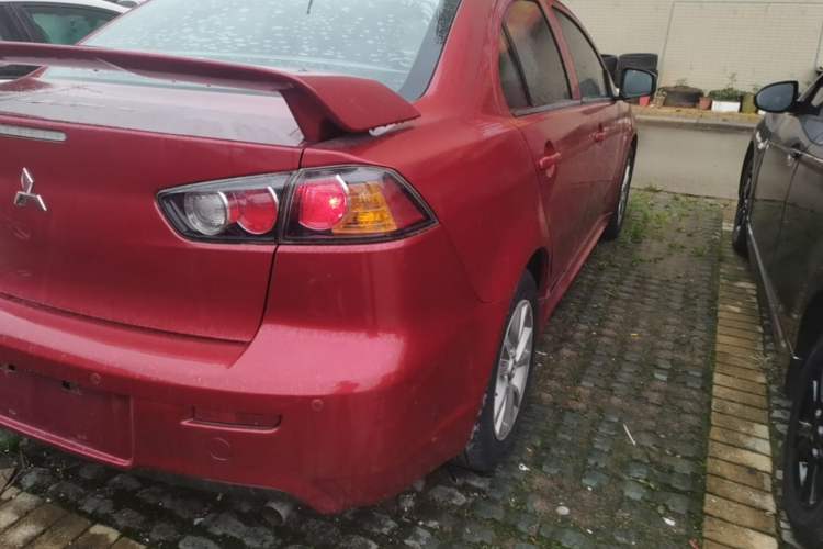 Used Mitsubishi Lancer EX 2013 Style Edition 1.6L Manual Classic Model Exterior 3