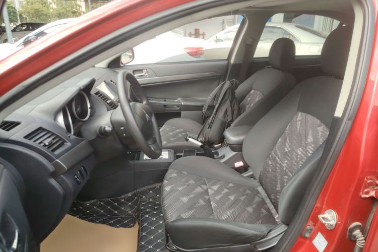 Used Mitsubishi Lancer EX 2013 Fashion Edition 1.8L CVT Comfort Version Left Front Seat