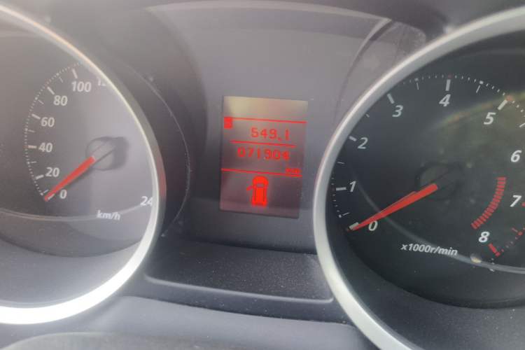 Used Mitsubishi Lancer EX 2013 Fashion Edition 1.8L CVT Comfort Version Odometer Close Up