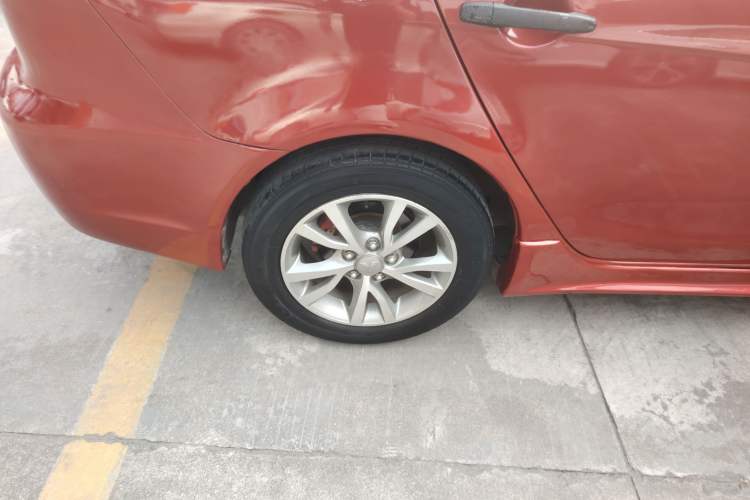 Used Mitsubishi Lancer EX 2013 Fashion Edition 1.8L CVT Comfort Version Right Rear Wheel Hub