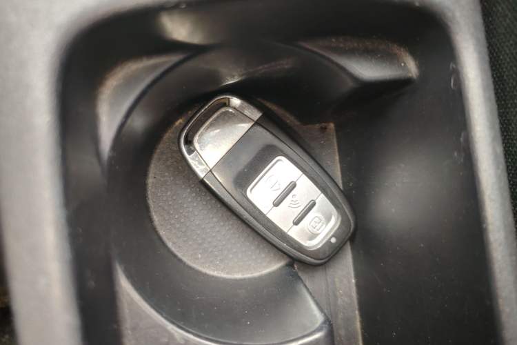 Used Mitsubishi Lancer EX 2013 Fashion Edition 1.8L CVT Comfort Version Vehicle Key