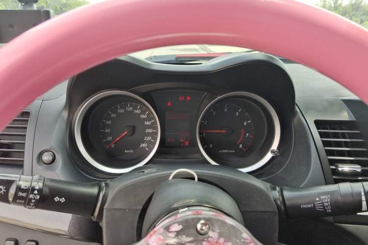 Used Mitsubishi Lancer EX 2013 Xinyuan Edition 2.0L Manual Comfort Model Instrument Cluster