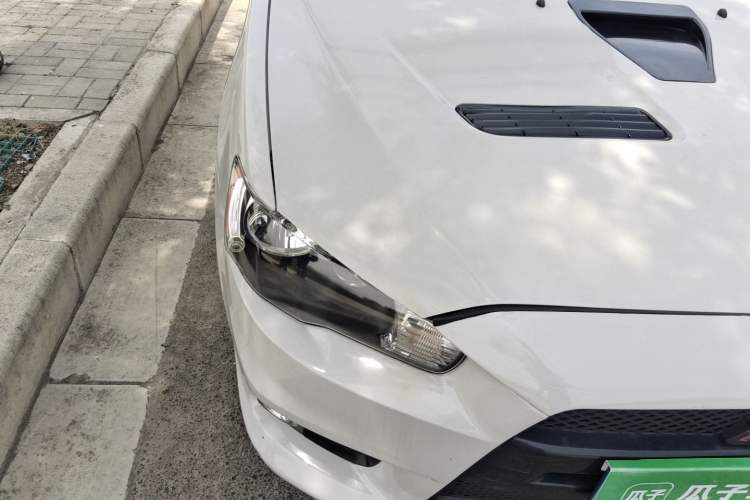 Used Mitsubishi Lancer EX 2013 Xinyuan Edition 2.0L Manual Comfort Model Right Front Headlight