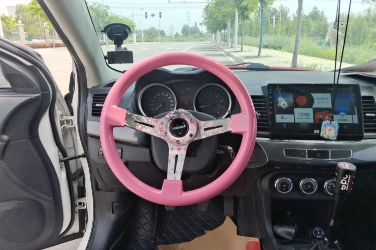 Used Mitsubishi Lancer EX 2013 Xinyuan Edition 2.0L Manual Comfort Model Steering Wheel