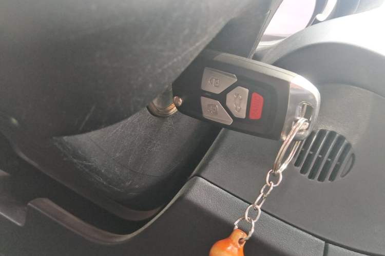 Used Mitsubishi Lancer EX 2013 Xinyuan Edition 2.0L Manual Comfort Model Vehicle Key
